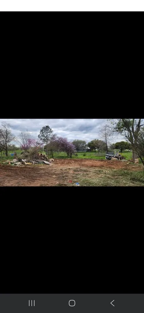 Top-rated yard maintenance experts serving Seguin, TX - Cross Roads Landscaping and Construction