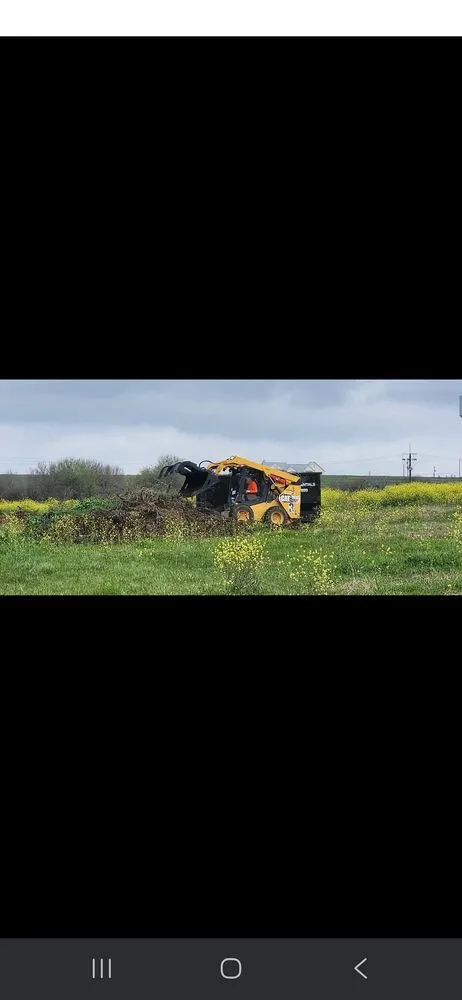 Custom yard maintenance in Seguin, TX by Cross Roads Landscaping and Construction