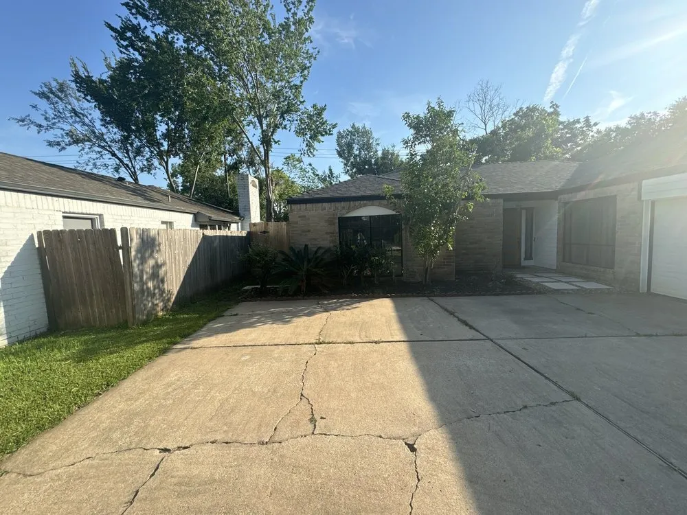 Affordable landscape design in Houston, TX by Cross States Landscape