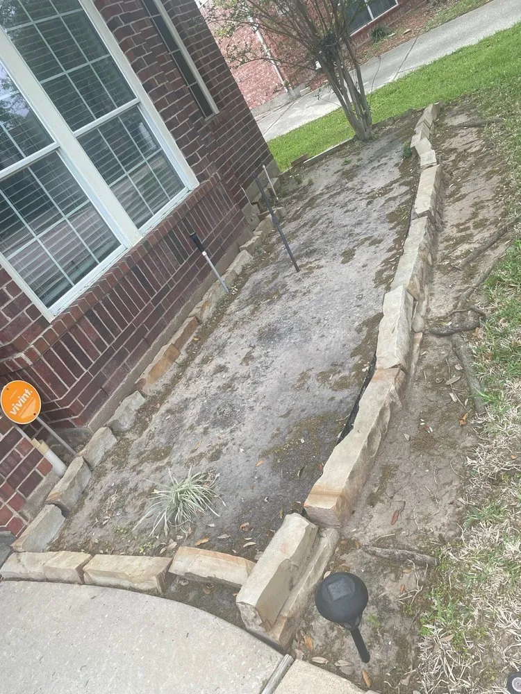 Trusted lawn mowing service in Houston, TX - Cross States Landscape