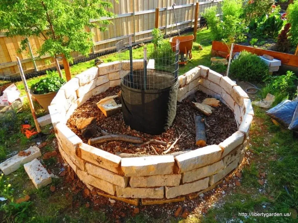 Expert yard maintenance in Springdale, AR by Cross T Home & Land