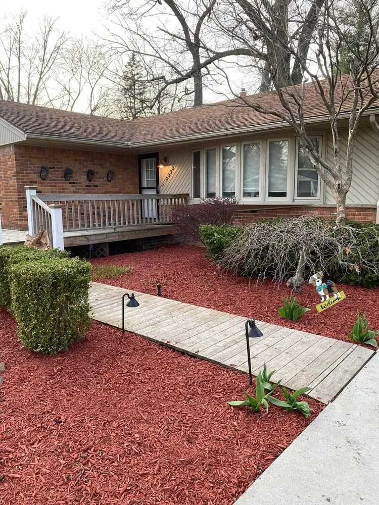 Local yard maintenance experts serving Shelby Township, MI - Crosscut Lawncare and Landscaping