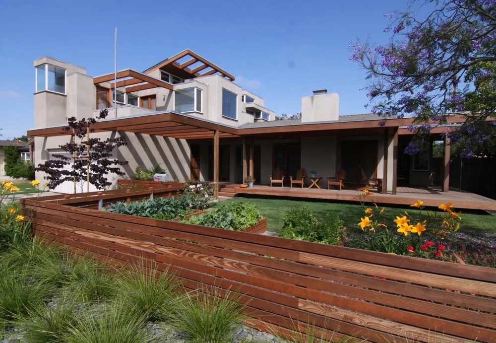 Expert landscaping services experts serving Santee, CA - Crossman Landscape