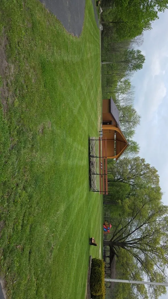 Top-rated yard maintenance experts serving Hastings, MI - Crouch's Cutting