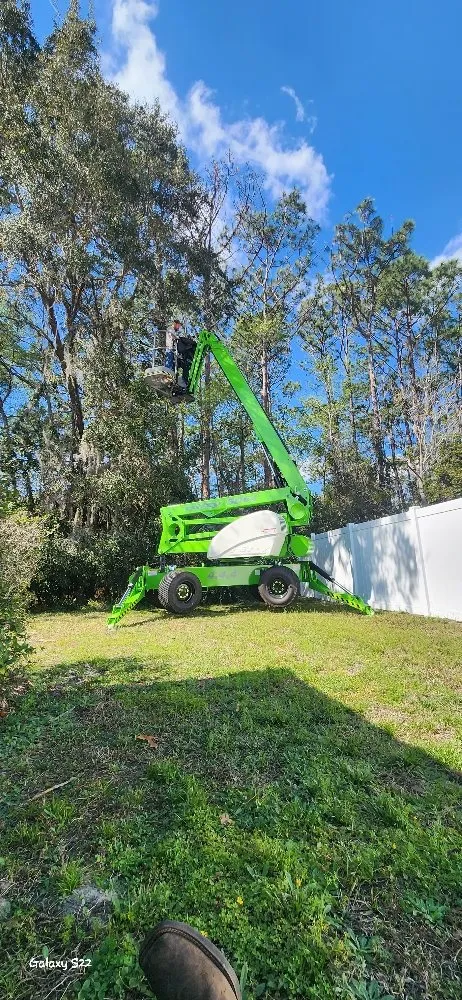 Reliable outdoor landscaping in Lecanto, FL by Crowes Nest Land Management