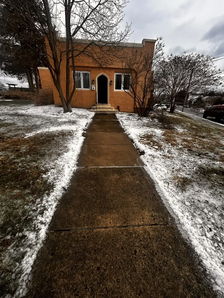 Trusted lawn mowing service in Willow Grove, PA - Crown & Root Tree Works