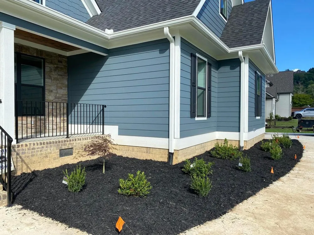 Trusted yard cleanup service experts serving Ooltewah, TN - CRR Landscape & Dumpsters