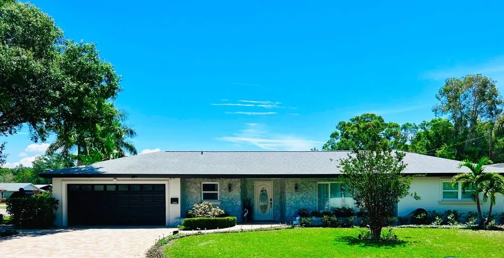 Reliable lawn mowing service in Lutz, FL by CRR Maintenance Services