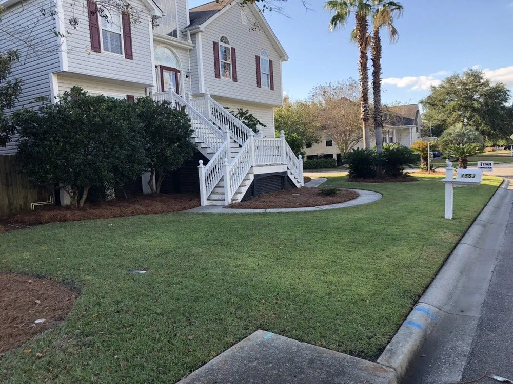 Expert garden landscaping with custom design in Summerville, SC by CRS Services