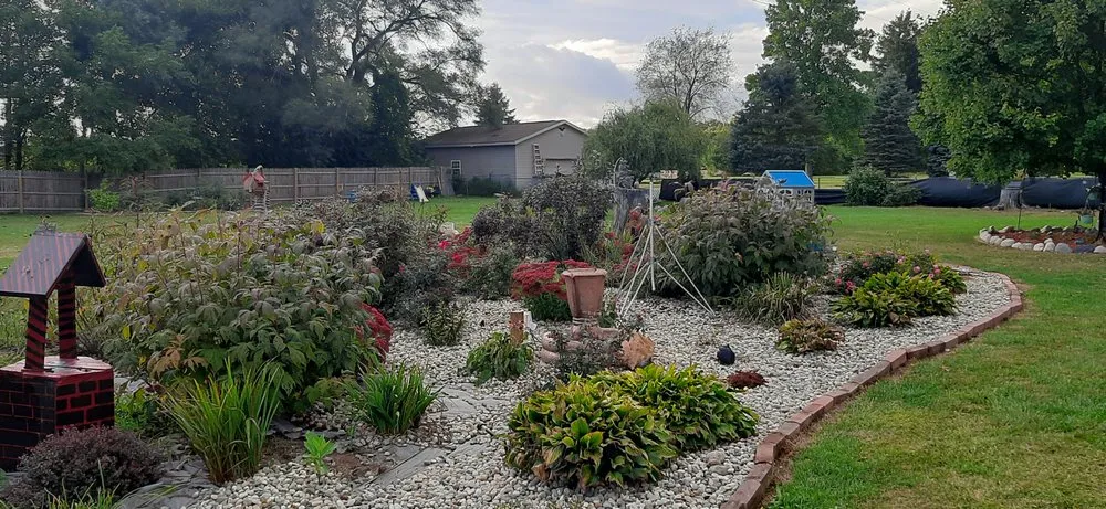 Top-rated residential landscaping in Three Rivers, MI by Crue Home, Lawn and Design