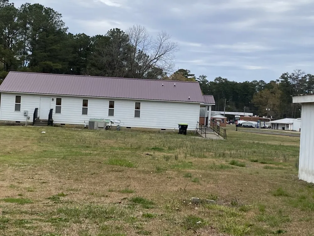 Professional residential landscaping experts serving Fayetteville, NC - Crump & Sons