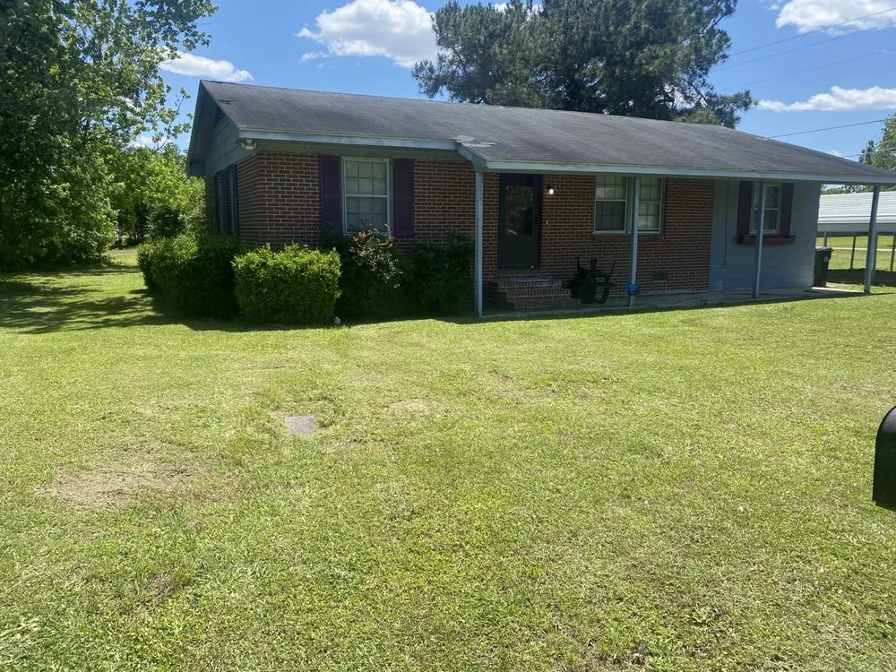 Expert garden landscaping for homes in Fayetteville, NC by Crump & Sons