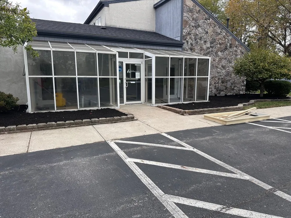 Expert garden landscaping in Columbus, OH - Cruz & Company