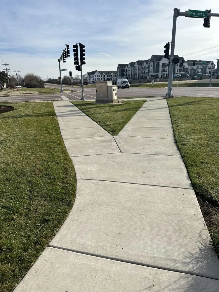 Trusted residential landscaping in Waukegan, IL by Cruz Brothers Landscaping Services