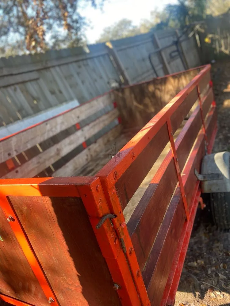 Affordable yard cleanup service for residential properties across Clearwater, FL - Cruz