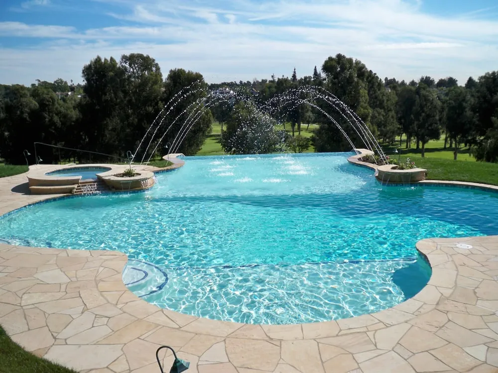 Reliable landscaping services experts serving Northridge, CA - Cruz Construction & Landscape