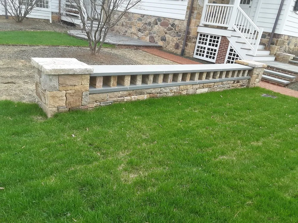 Custom garden landscaping in Trenton, NJ by Cruz Construction & Masonry