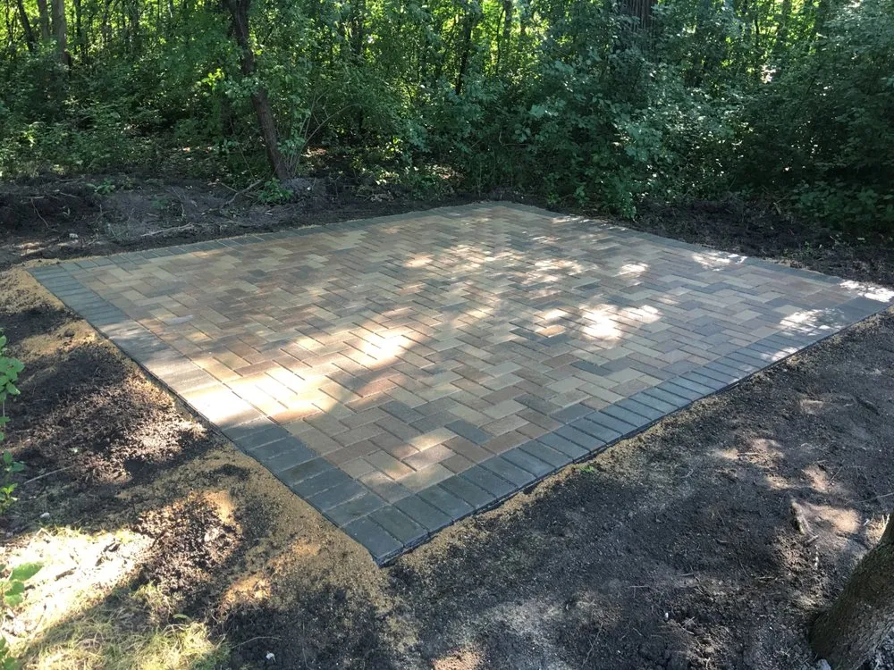 Custom landscape installation experts serving Arlington Heights, IL - Cruz Crew Lawn Service