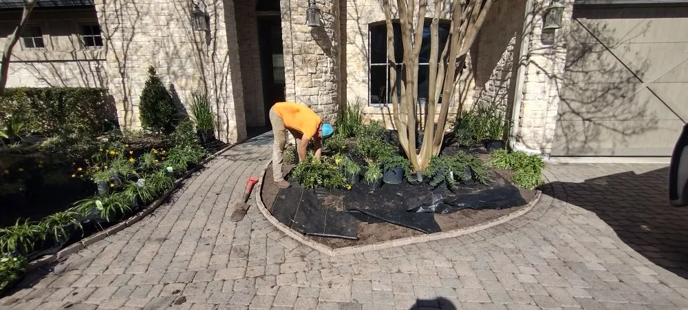Expert outdoor landscaping for homes in Austin, TX by Cruz General Contractors