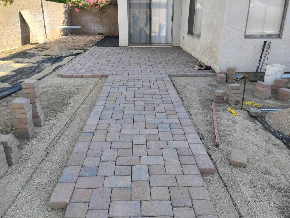 Reliable lawn care service near you across Youngtown, AZ - Cruz Ladnscape