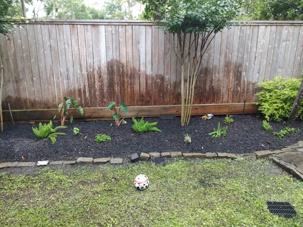 Local garden landscaping for beautiful yards in Houston, TX by Cruz Landscape And More