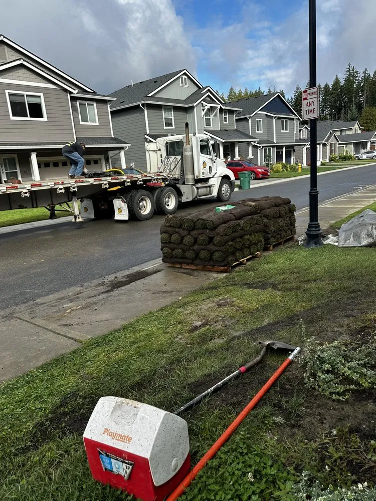 Reliable residential landscaping in Bremerton, WA by Cruz Landscaping & Construction