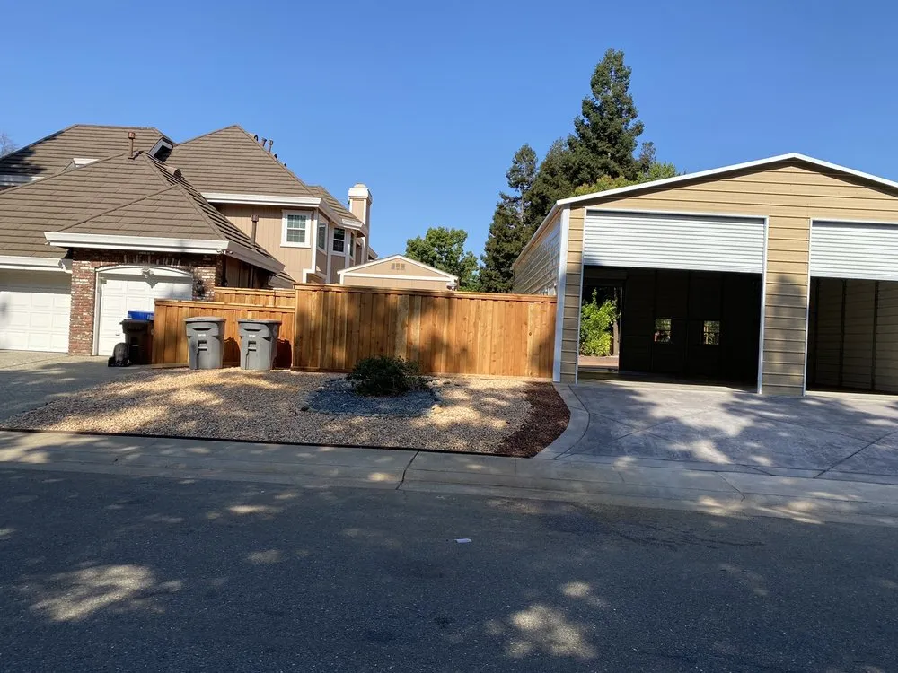 Local landscaping services experts serving Sacramento, CA - Cruz Landscaping & Design