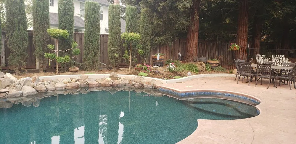 Professional yard maintenance with custom design across Sacramento, CA - Cruz Landscaping & Design