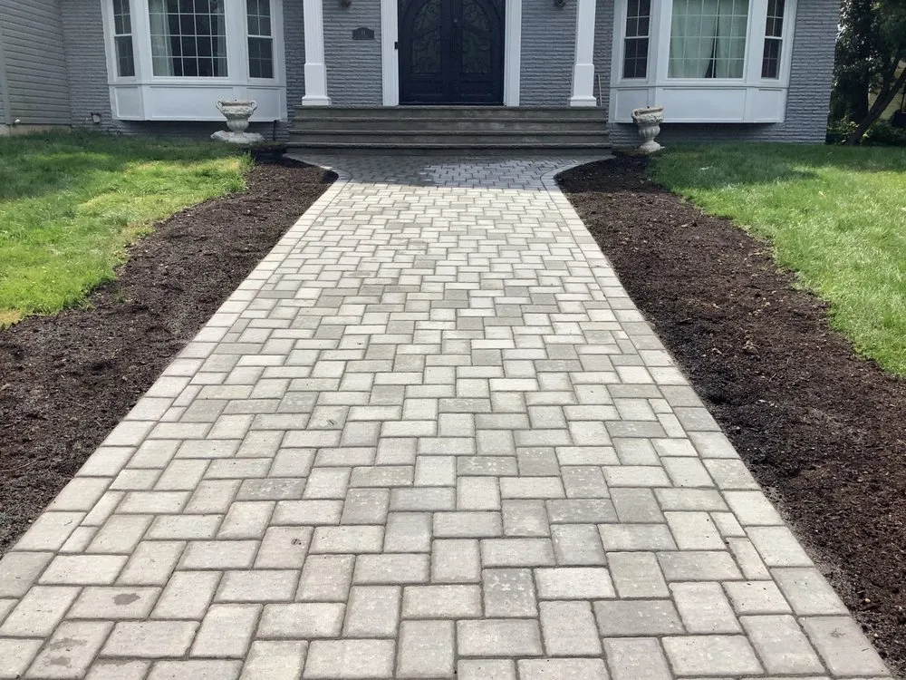 Custom residential landscaping near you in Raritan, NJ by Cruz Landscaping & Masonry