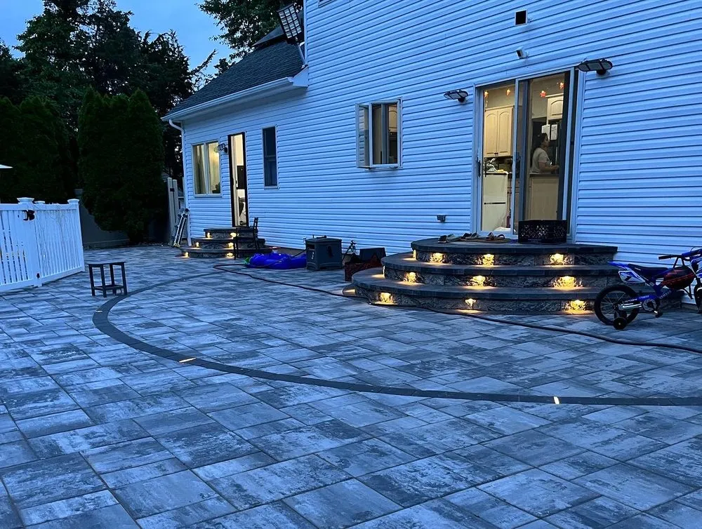 Local residential landscaping in Raritan, NJ by Cruz Landscaping & Masonry