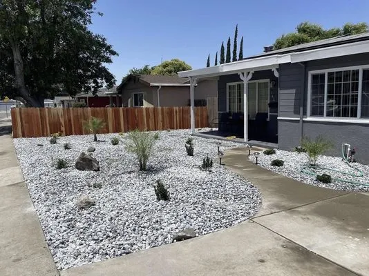 Cruz Landscaping Logo