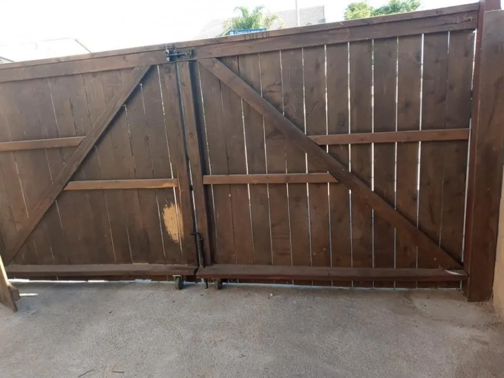 Expert yard cleanup service with custom design in Hemet, CA by Cruz Landscaping