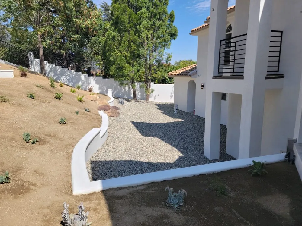 Custom outdoor landscaping in Ontario, CA by Cruz Landscaping