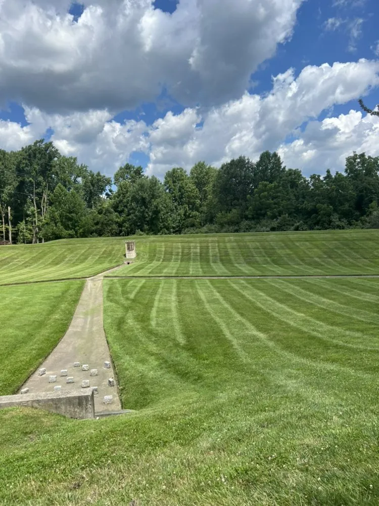 Top-rated yard maintenance for homes across Philadelphia, PA - Cruz Landscaping