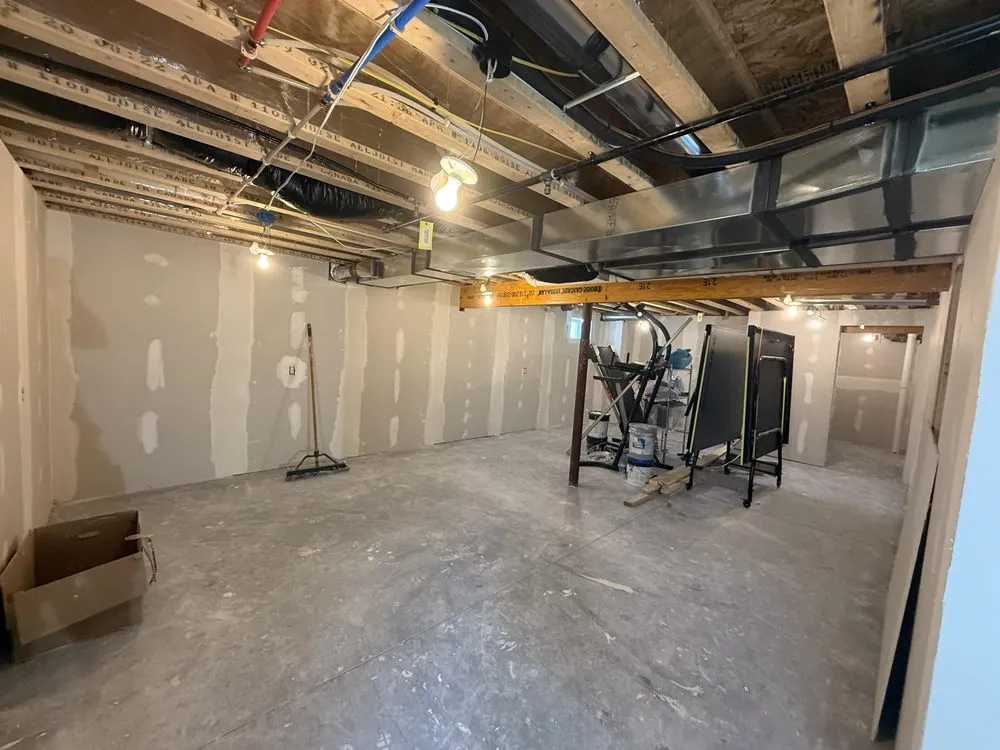 Custom lawn mowing service in Hudson, NY - Cruz Lansdcaping