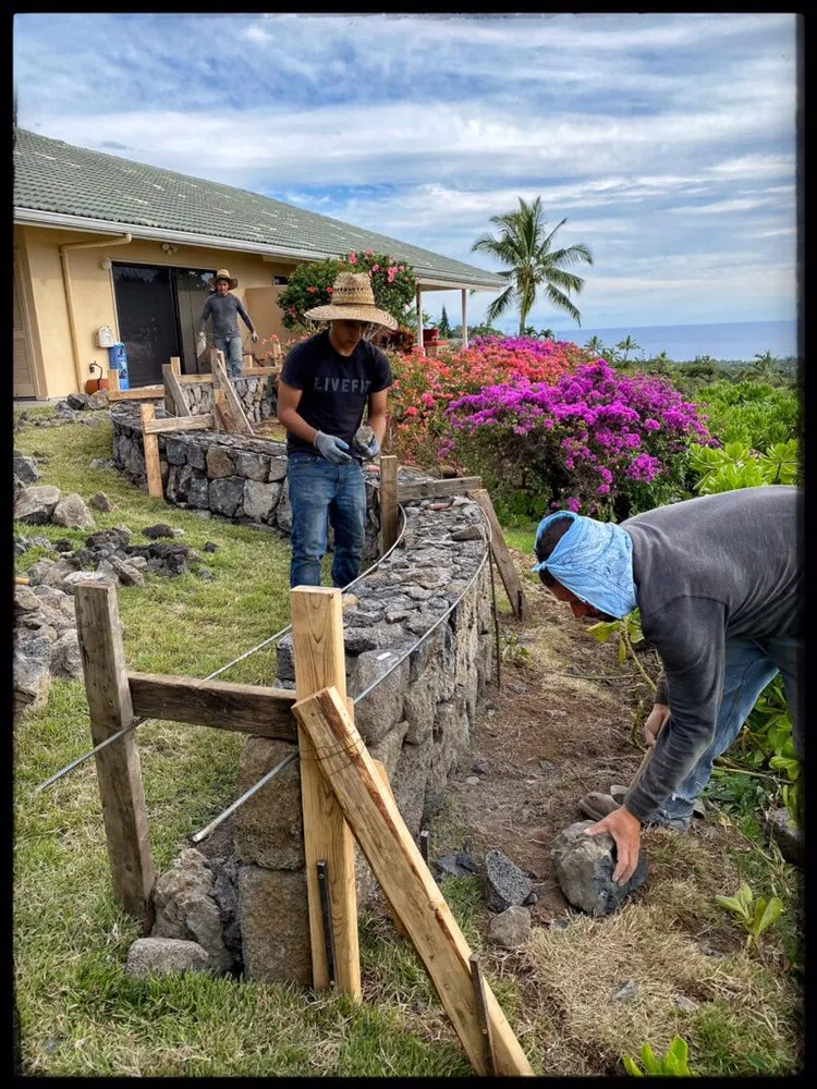 Custom yard maintenance for residential properties in Holualoa, HI by Cruz Lawn and Landscape
