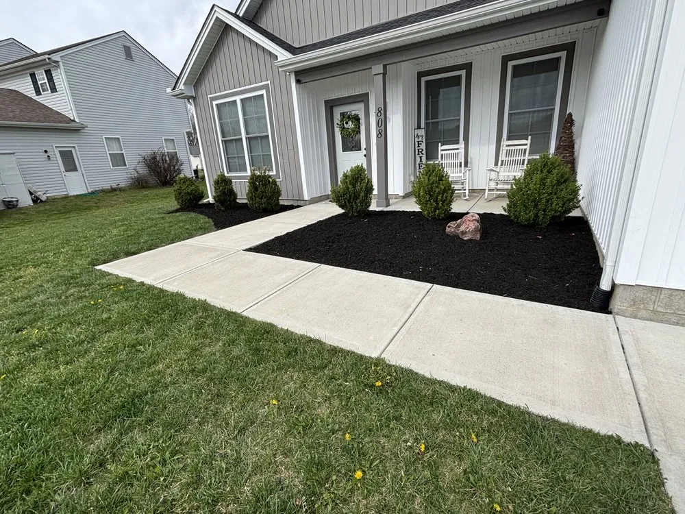 Top-rated lawn mowing service in New Carlisle, OH by Cruz Lawn Care Service