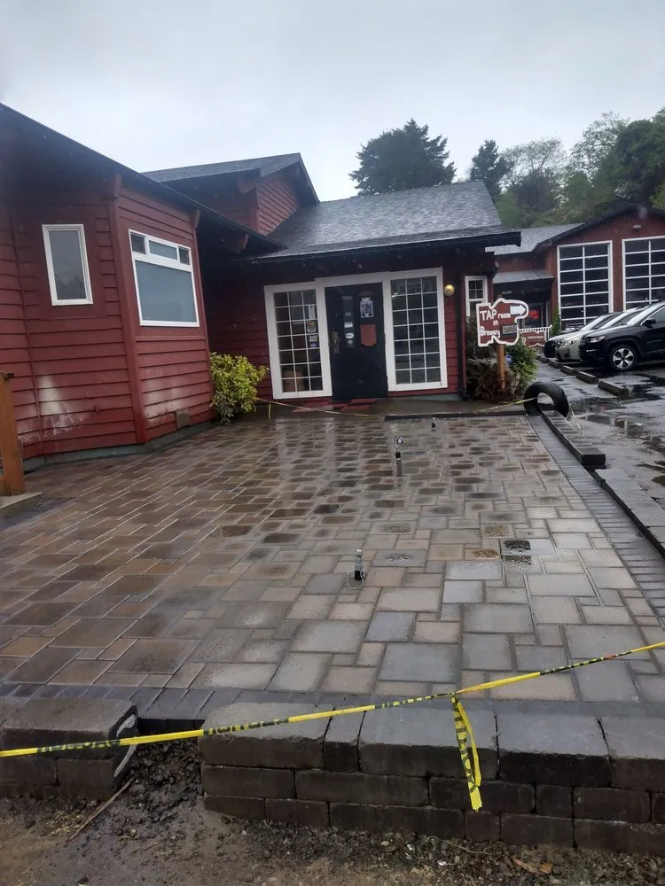 Trusted yard cleanup service with custom design across Salem, OR - Cruz Urbina Landscapes