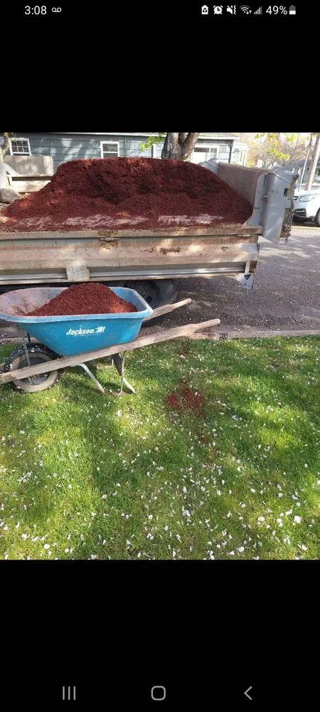 Top-rated yard maintenance for homes in Salem, OR by Cruz Urbina Landscapes