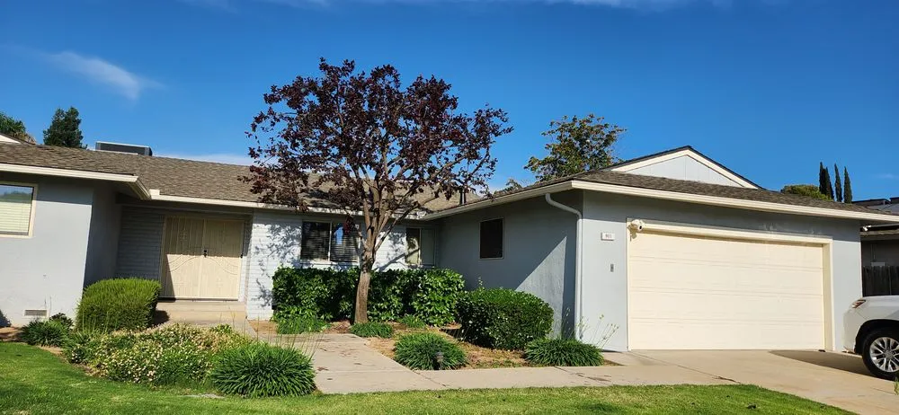 Custom landscape design in Fresno, CA by Cruz Yard Maintenance