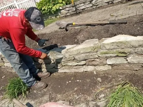 Local lawn care service in Toledo, OH - Cruz’s Lawn Care and Landscaping