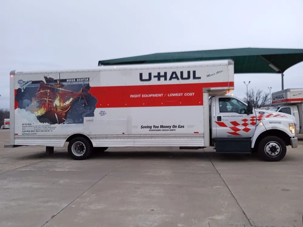 Affordable lawn mowing service in Peoria, IL by Crystal & Matt's Lawn Labor Service