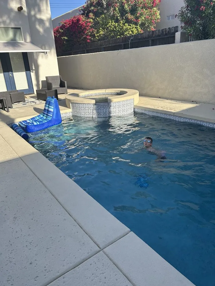 Custom lawn mowing service experts serving Thousand Palms, CA - Crystal Blue Pools and Patios