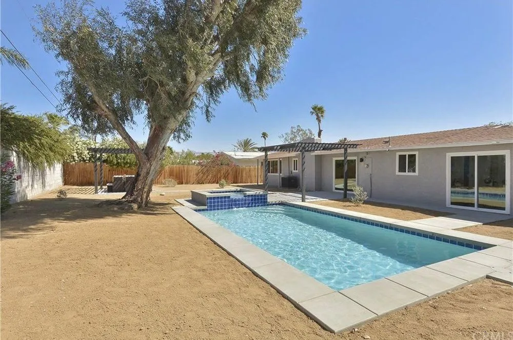 Custom yard maintenance experts serving Thousand Palms, CA - Crystal Blue Pools and Patios