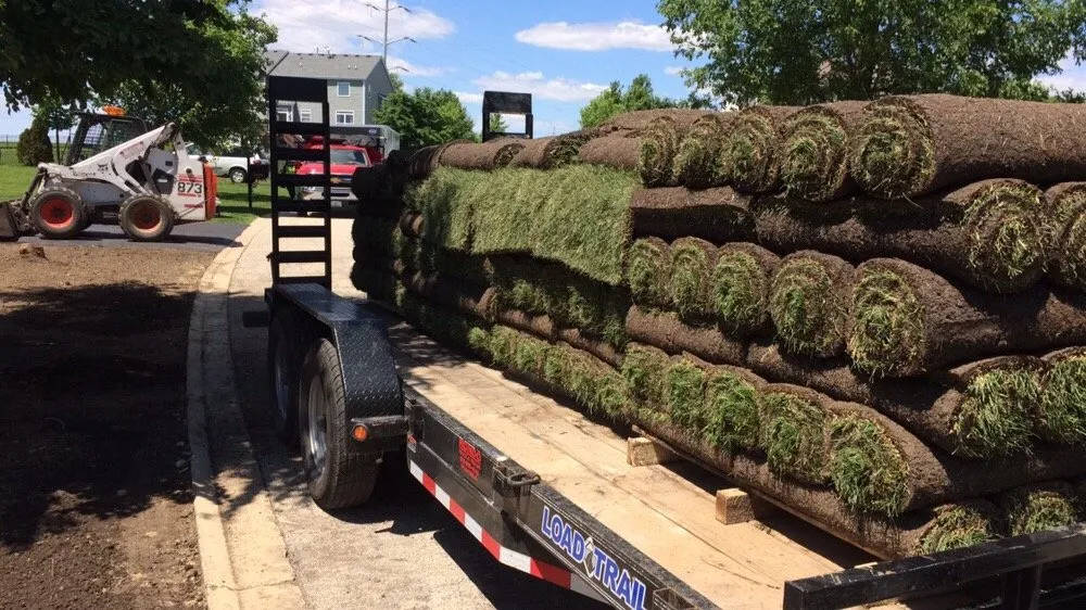 Expert lawn mowing service experts serving Oswego, IL - CS Enterprise Landscaping