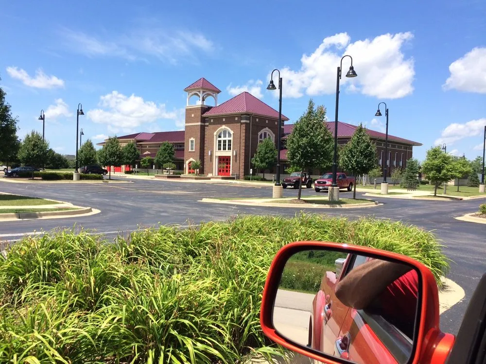 Affordable landscaping services experts serving Oswego, IL - CS Enterprise Landscaping