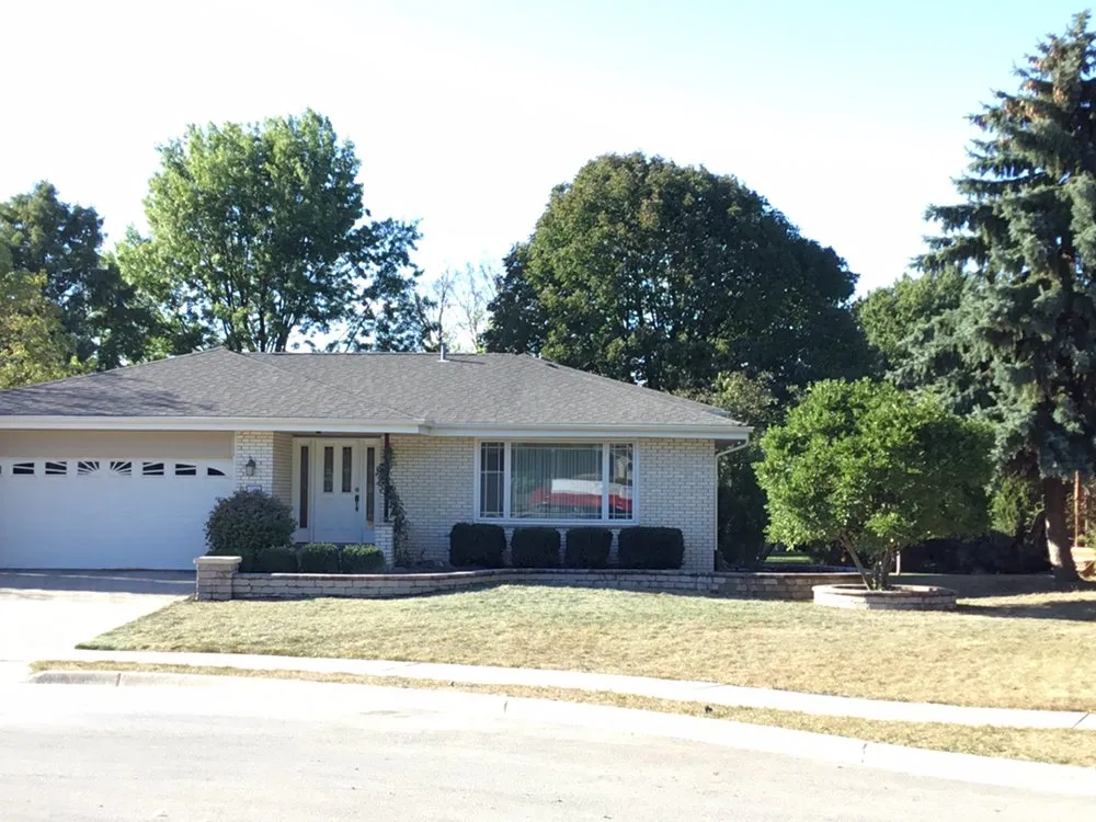 Local landscape design in Oswego, IL by CS Enterprise Landscaping