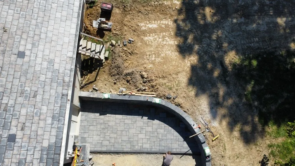 Affordable yard maintenance for residential properties across Oakdale, PA - CS Landcare