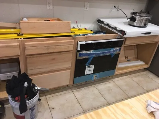 CS Landscaping & Construction Logo