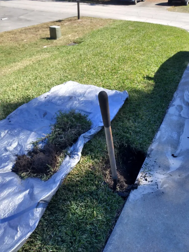 Professional residential landscaping in DeBary, FL - CS Landscaping and lawn maintenance